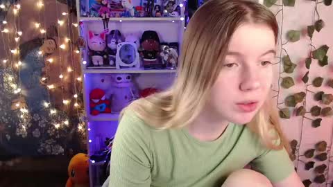 Juli online show from 28, 2, 2025