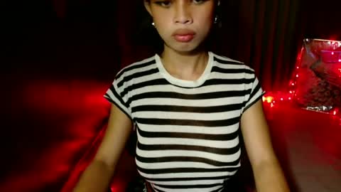 strawberry_kisses143 online show from 21, 6, 2026