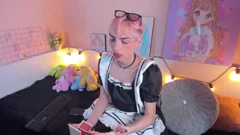 strawberry_kitty_ online show from 8, 11, 2025