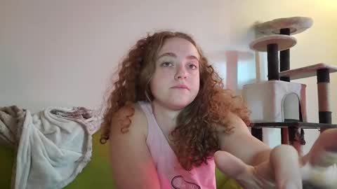 Strawberrylotsacake online show from 9, 9, 2025