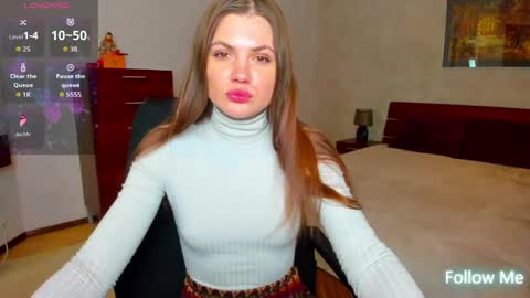Strawberrylux online show from 26, 5, 2026