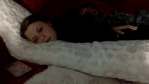 Ruby Moon online show from 26, 2, 2025