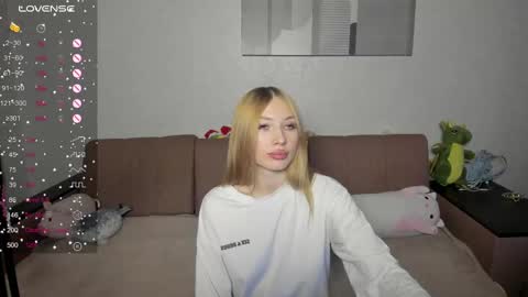 Snapshot of streis_mua chatting on 22, 2, 2025 Streis open pvt online show from 22, 2, 2025