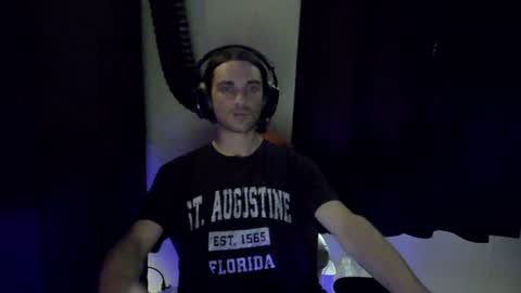 Snapshot of stringgreens007 chatting on 10, 6, 2026 stringgreens007 online show from 10, 6, 2026
