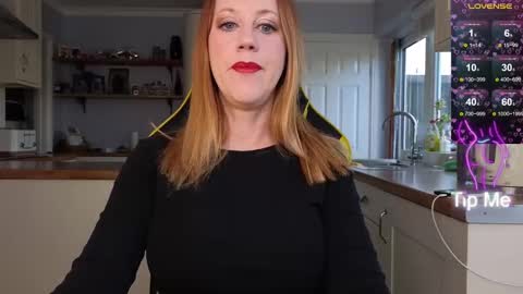 Snapshot of stripmequick chatting on 5, 2, 2025 Amorina online show from 5, 2, 2025