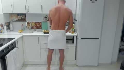 Strong Arni online show from 27, 2, 2025