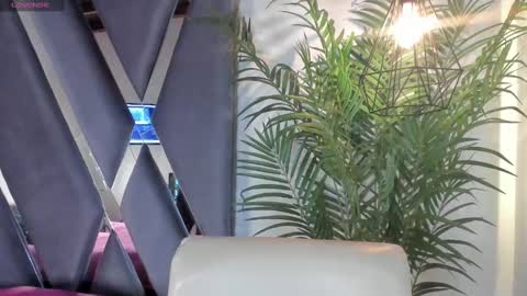 Snapshot of strong_girl_ chatting on 4, 3, 2025 Alexa online show from 4, 3, 2025