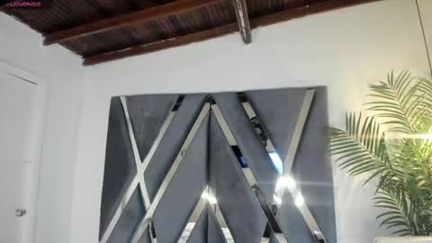 Snapshot of strong_girl_ chatting on 25, 10, 2025 Alexa online show from 25, 10, 2025