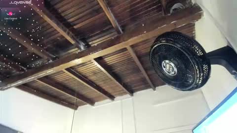 Snapshot of strong_girl_ chatting on 27, 10, 2025 Alexa online show from 27, 10, 2025