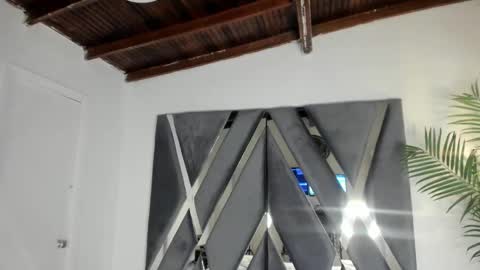 Snapshot of strong_girl_ chatting on 4, 12, 2025 Alexa online show from 4, 12, 2025