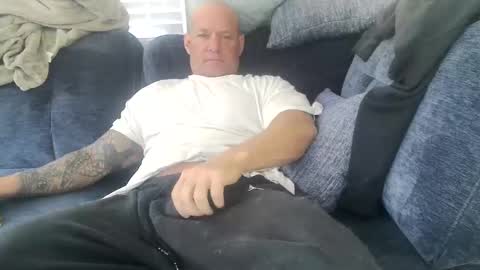 StrongAndHard online show from 2, 11, 2025