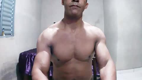 strongdaddyfantastic online show from 25, 4, 2026