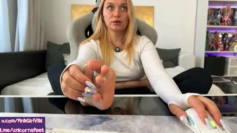 Snapshot of strupedsunicorns chatting on 20, 9, 2025 goddess online show from 20, 9, 2025