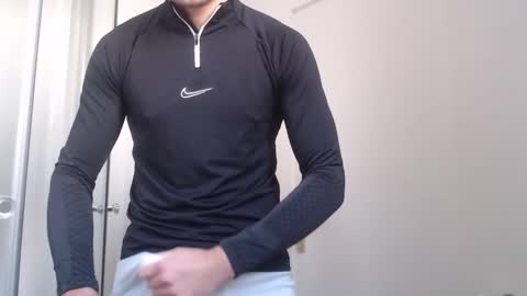 Stud From Paris online show from 6, 1, 2026