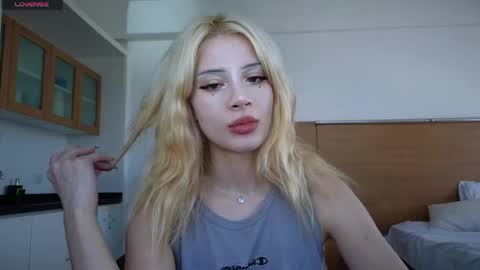 Sofa online show from 26, 3, 2026