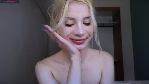 Sofa online show from 29, 3, 2026