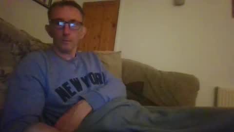 Snapshot of stuuuey73 chatting on 10, 5, 2026 stuuuey73 online show from 10, 5, 2026
