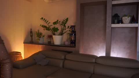 Mure online show from 11, 4, 2026