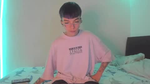 Snapshot of submissive_boyy_ chatting on 24, 12, 2024 nico online show from 24, 12, 2024