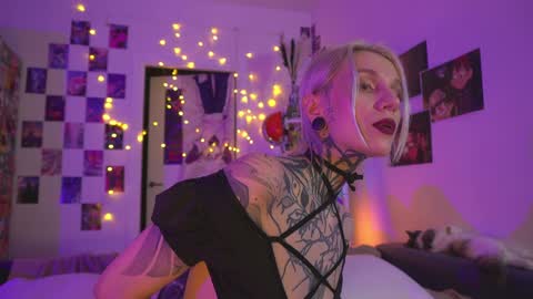 succubus_66 online show from 25, 1, 2025