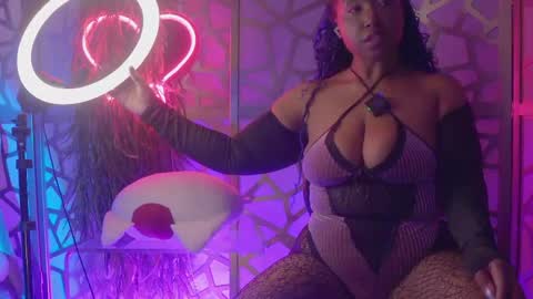 Succubus RoseMilk online show from 27, 4, 2026