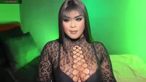 Snapshot of suckablecockoffreya chatting on 6, 11, 2025 JADE ELYSE online show from 6, 11, 2025