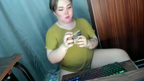 Millany online show from 7, 4, 2026