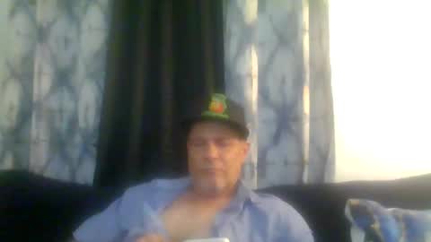 Snapshot of suckitu812 chatting on 11, 2, 2026 SUCKITU812 online show from 11, 2, 2026