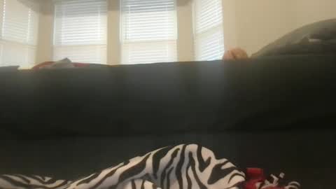 suckonthis318 online show from 2, 3, 2025