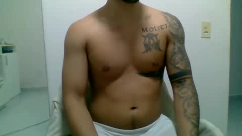 Snapshot of suetsemsay chatting on 24, 11, 2025 suetsemsay online show from 24, 11, 2025