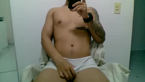 Snapshot of suetsemsay chatting on 5, 12, 2025 suetsemsay online show from 5, 12, 2025