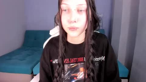 Snapshot of sugar_bunny_girl chatting on 27, 5, 2026 Ariana online show from 27, 5, 2026