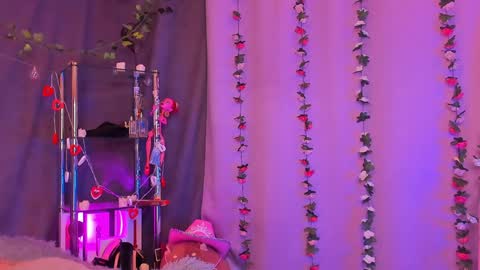 Alice online show from 10, 12, 2024