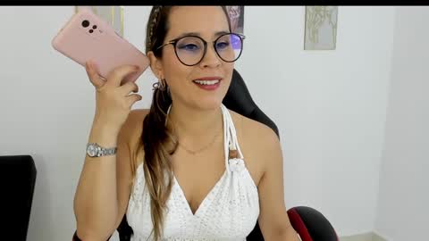 Snapshot of sugar_milff chatting on 26, 2, 2025 sugar_milff online show from 26, 2, 2025