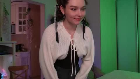 Snapshot of sugar_peasy chatting on 16, 9, 2025 Rikki online show from 16, 9, 2025