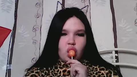 sugar_sprinkle online show from 2, 3, 2025