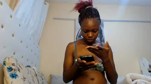 Snapshot of sugarlips_05 chatting on 25, 7, 2026 sugar online show from 25, 7, 2026