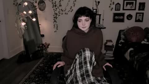 Ella online show from 18, 6, 2026