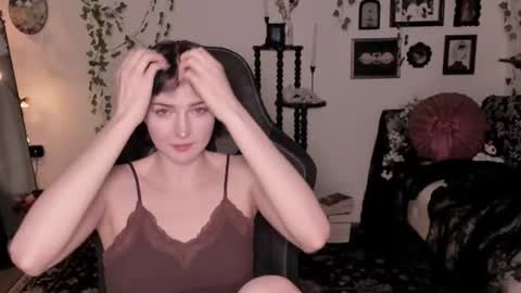 Ella online show from 27, 6, 2026