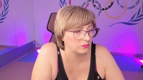 Snapshot of sugarvi chatting on 21, 12, 2024 Vivien online show from 21, 12, 2024