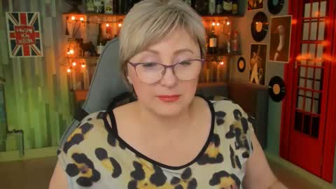 Snapshot of sugarvi chatting on 15, 2, 2025 Vivien online show from 15, 2, 2025