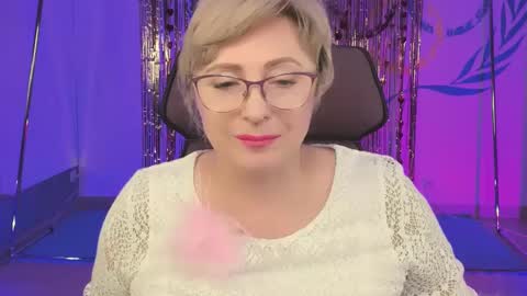 Snapshot of sugarvi chatting on 19, 2, 2025 Vivien online show from 19, 2, 2025