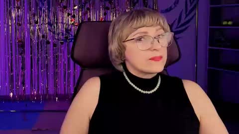 Snapshot of sugarvi chatting on 22, 2, 2025 Vivien online show from 22, 2, 2025