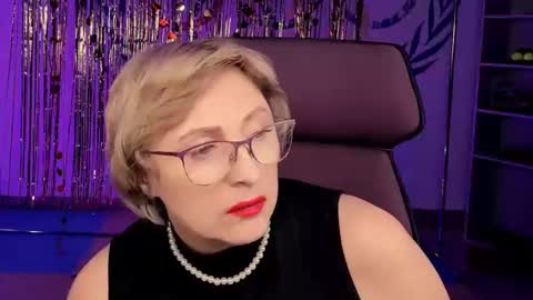 Snapshot of sugarvi chatting on 22, 2, 2025 Vivien online show from 22, 2, 2025