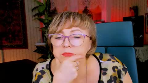 Snapshot of sugarvi chatting on 22, 10, 2025 Vivien online show from 22, 10, 2025