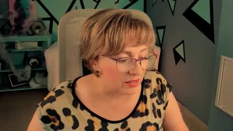 Snapshot of sugarvi chatting on 29, 10, 2025 Vivien online show from 29, 10, 2025