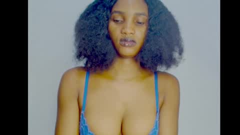 Snapshot of sugax_cuntwetxx chatting on 13, 10, 2025 Ivy online show from 13, 10, 2025