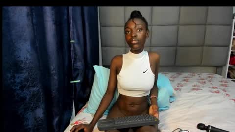 suhaila_suu online show from 8, 1, 2025