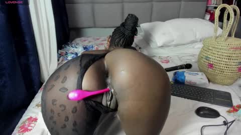 suhaila_suu online show from 5, 3, 2026