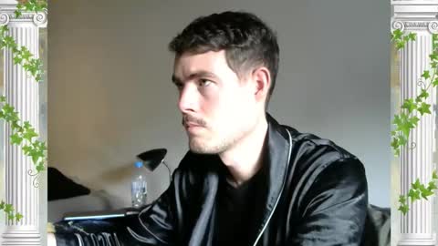 Snapshot of sultansgirls chatting on 6, 10, 2025 The Sultan online show from 6, 10, 2025